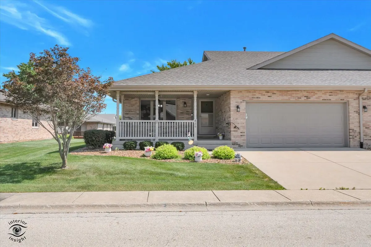 826 Deerpath Lane