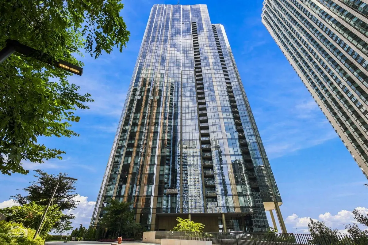 211 N Harbor Drive
