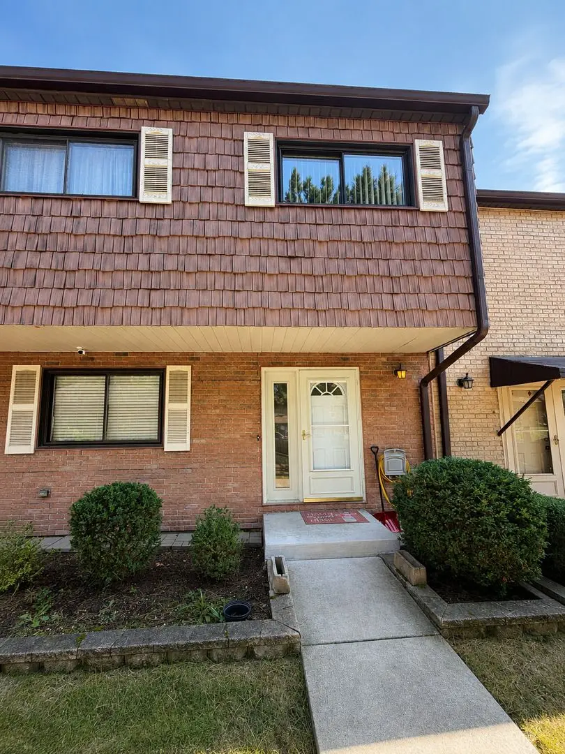 495 Crow Lane