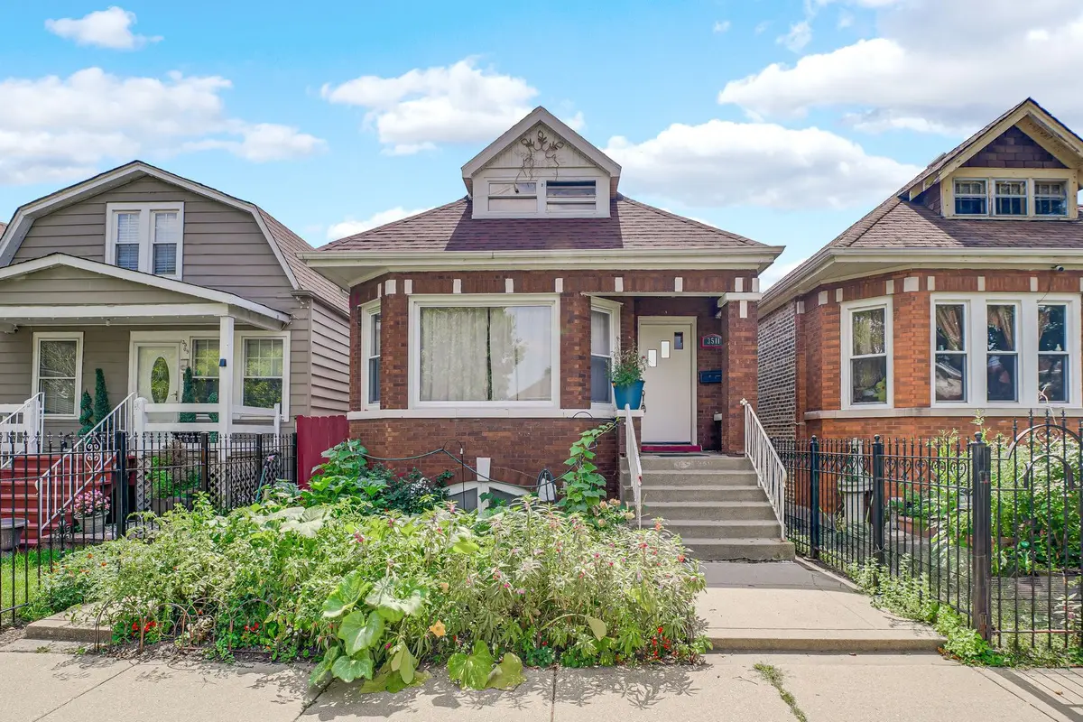 3511 W 58th Place