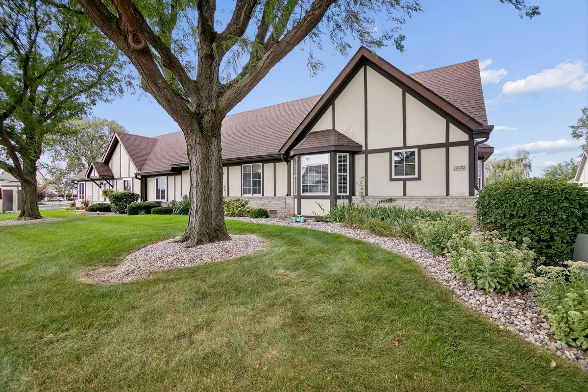 1880 Willow Circle Drive
