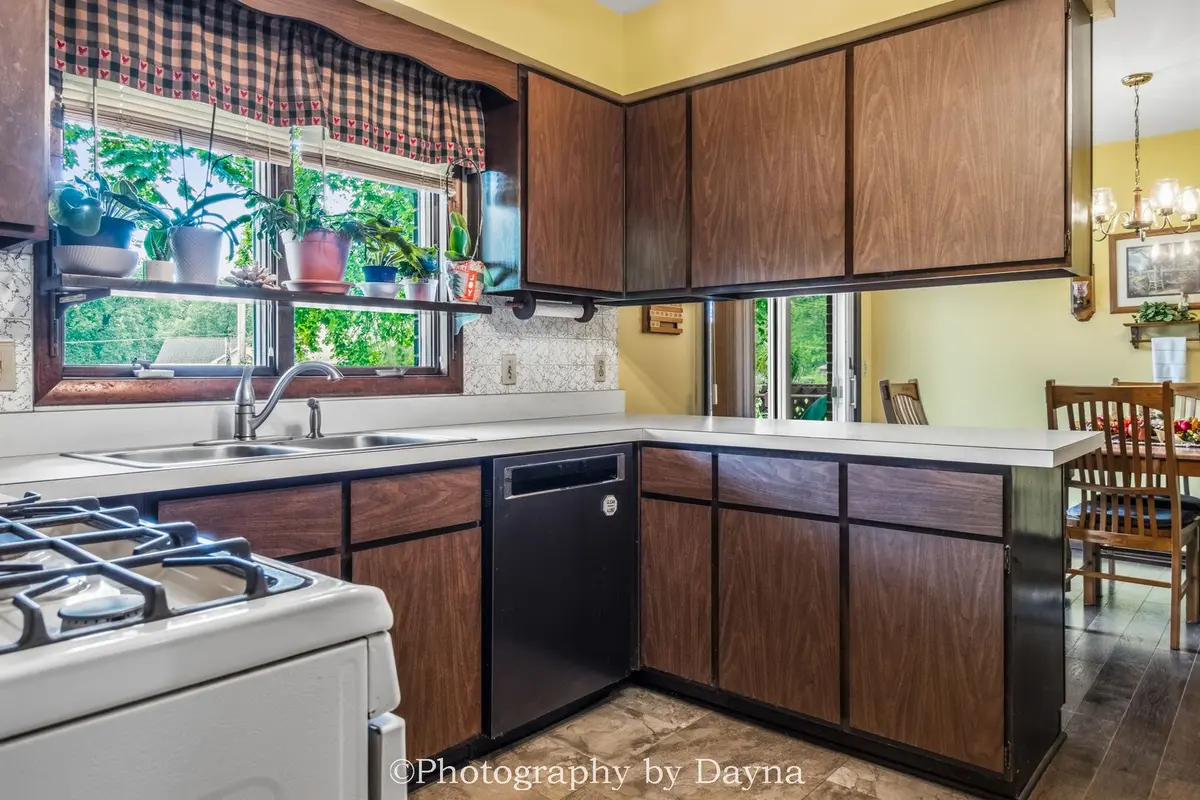 6070 Darline Drive