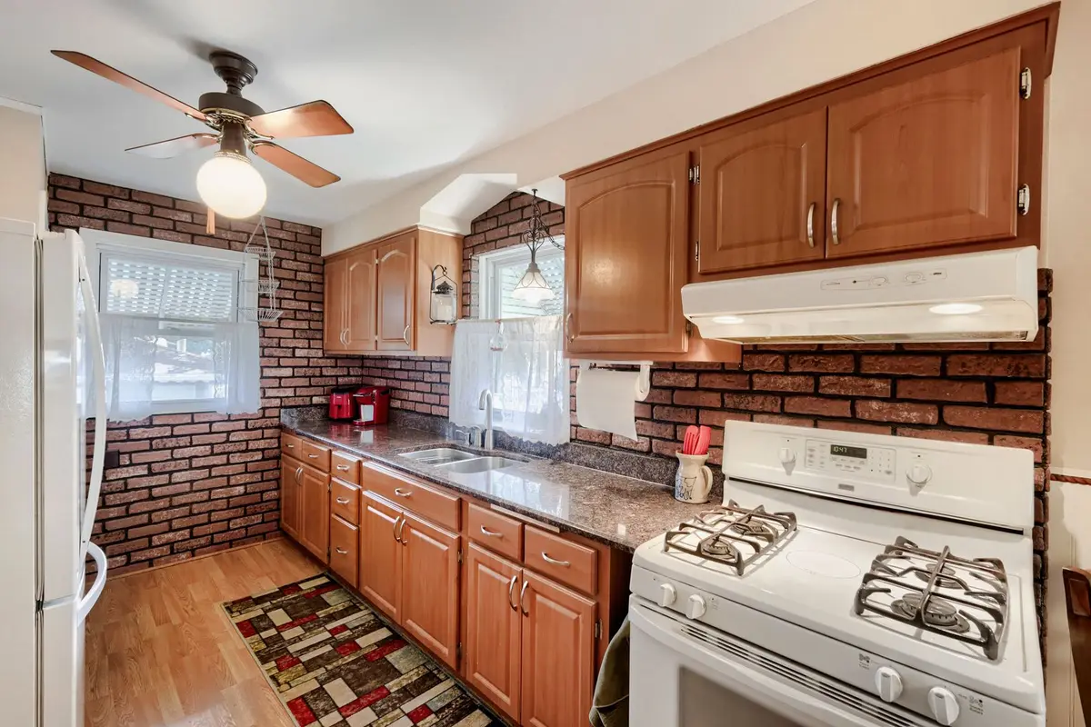 3229 Highland Avenue