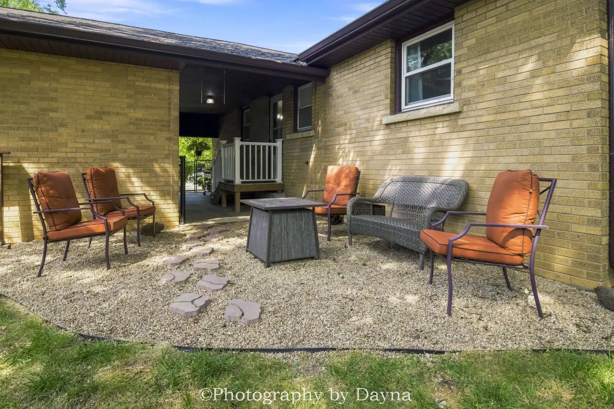 254 W Country Court