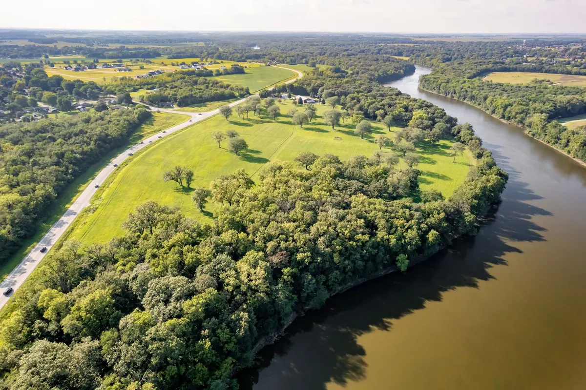 1095 W State Route 113 Route