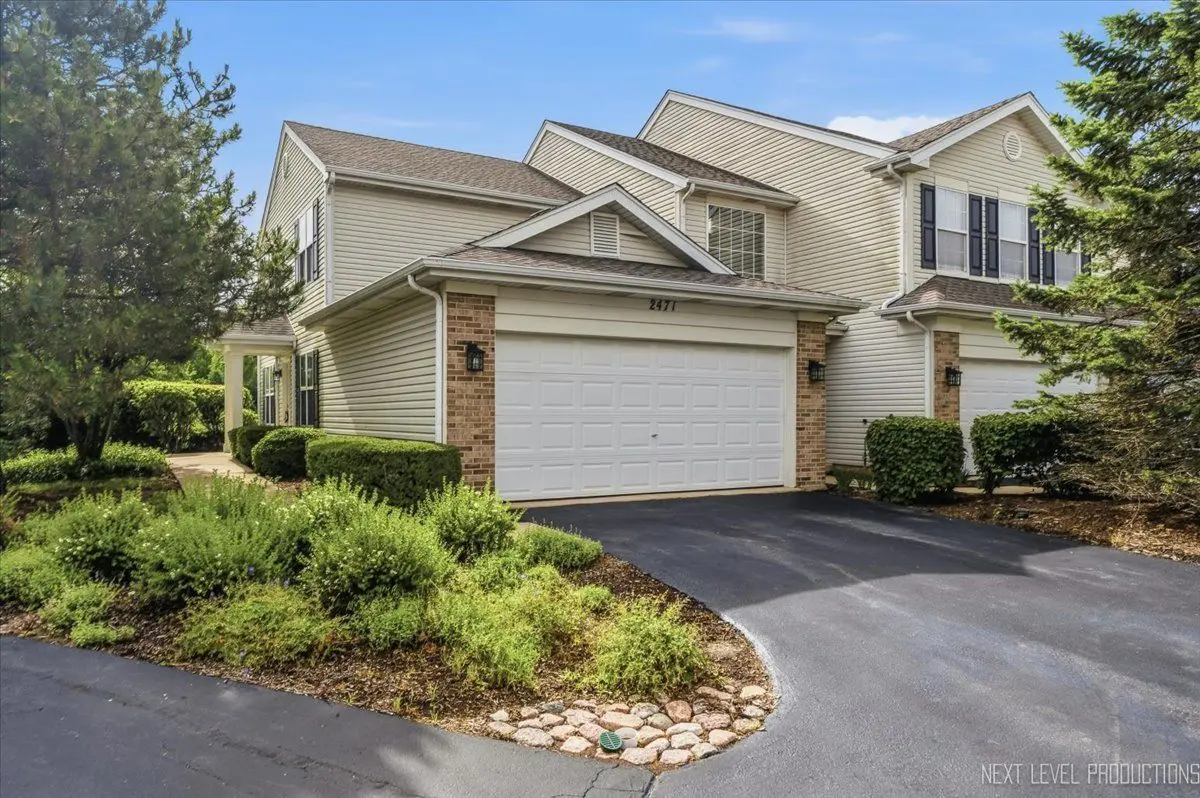 2471 Stoughton Circle
