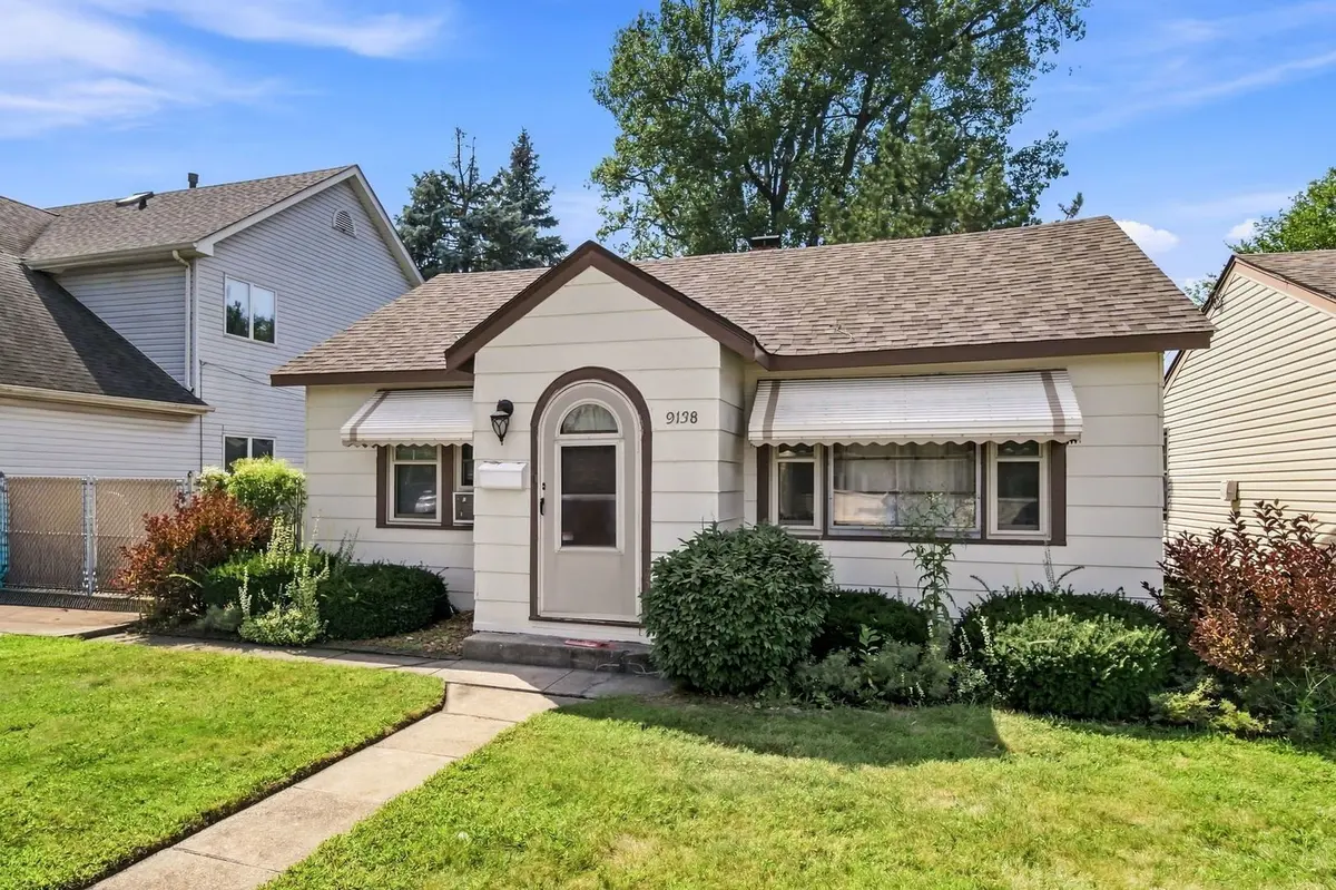 9138 S 52nd Court