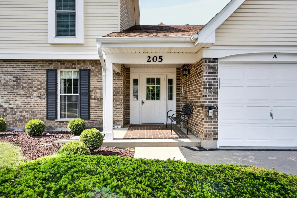 205 N Creekside Trail