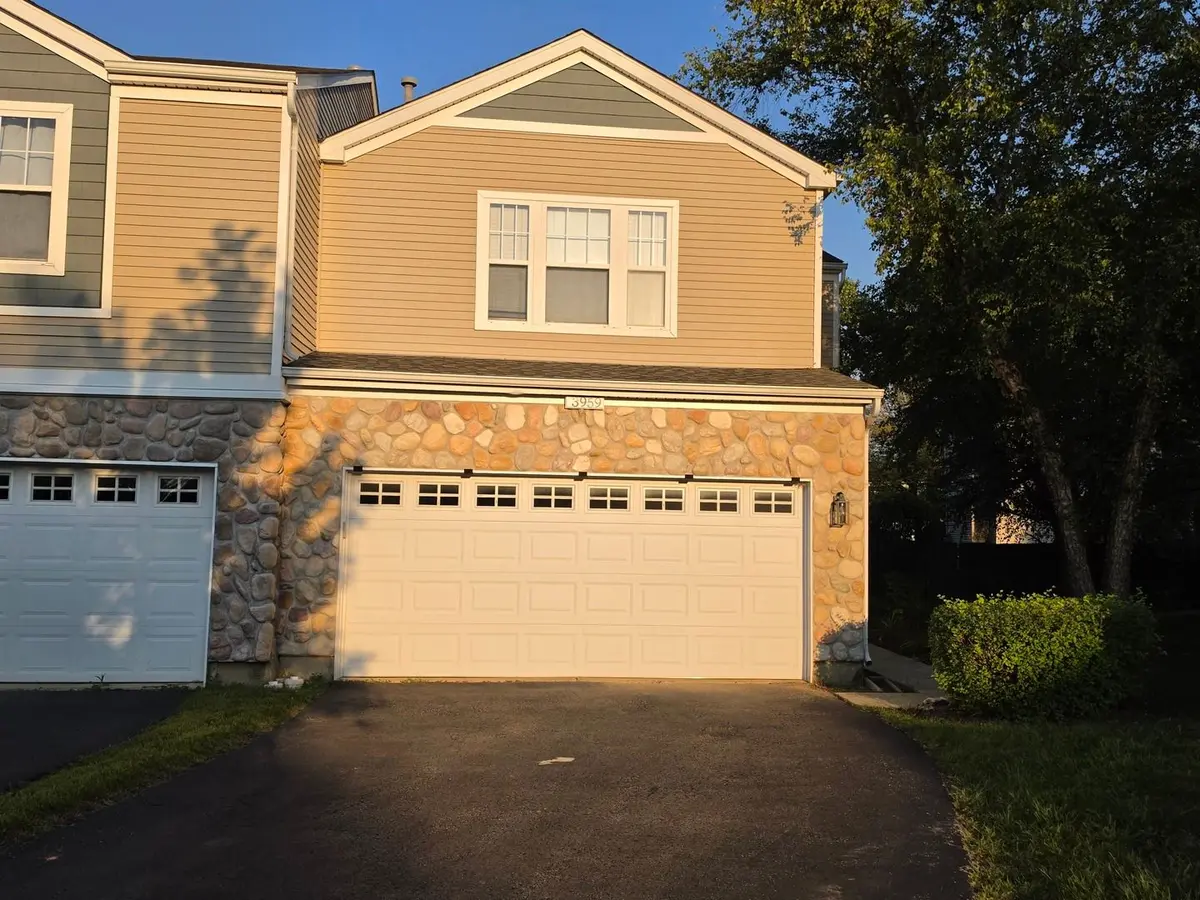 3959 Blackstone Drive