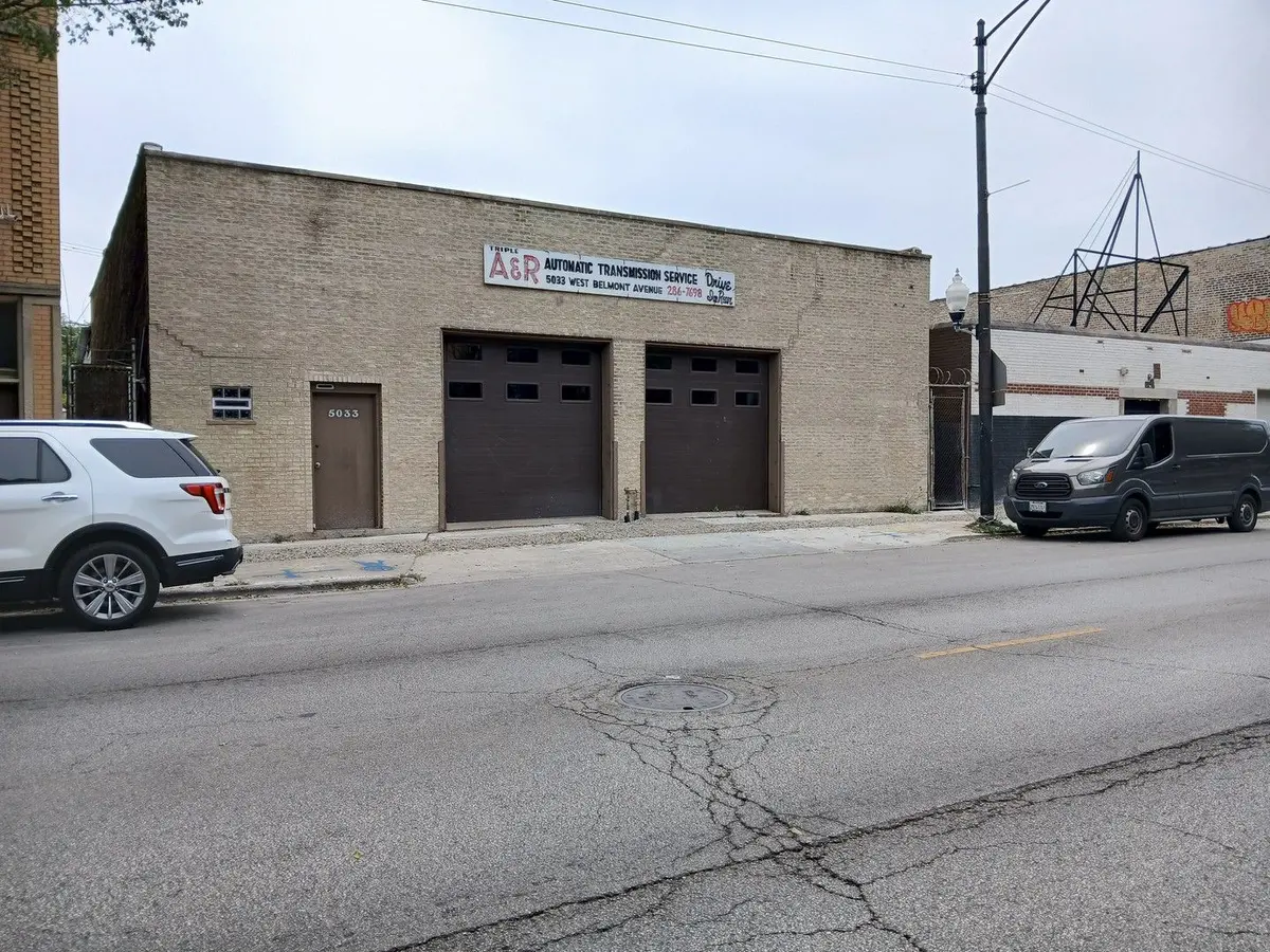 5031 W Belmont Avenue