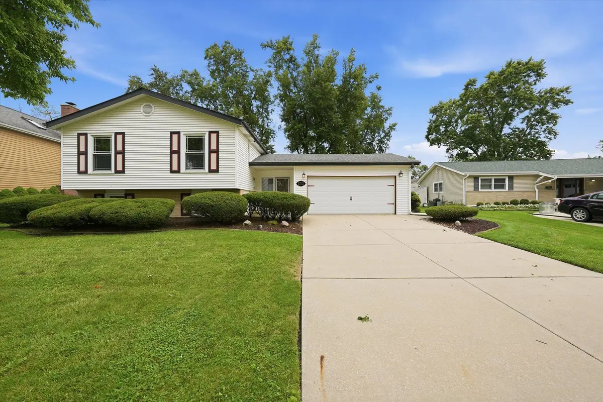 1025 Belair Drive