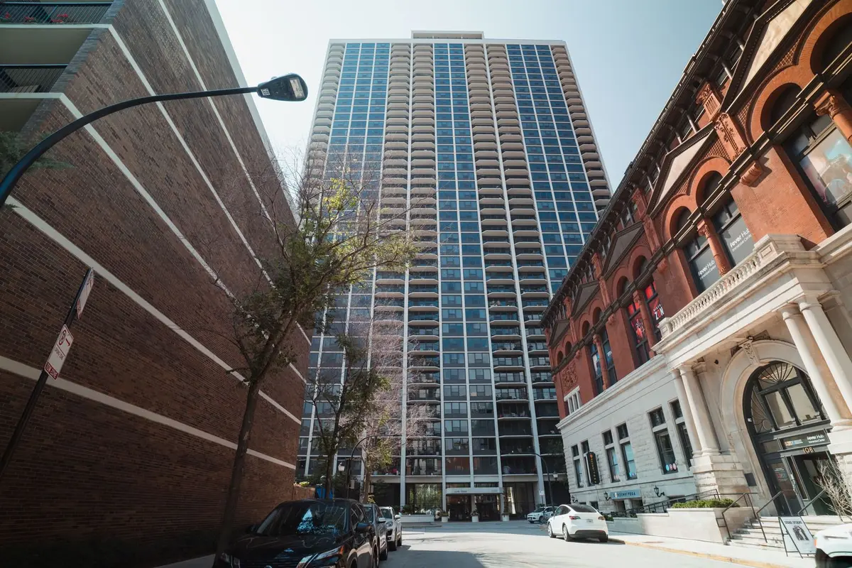 1560 N Sandburg Terrace