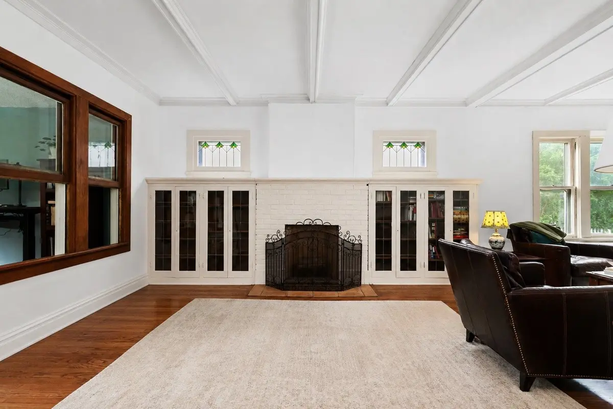 136 Washington Circle