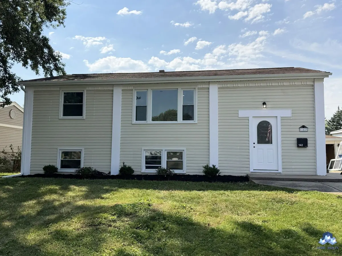 142 Adobe Circle