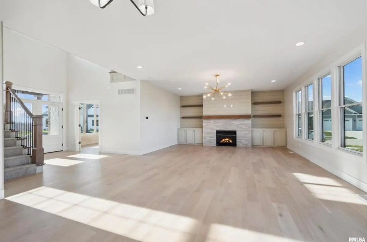 7208 Alvie Court