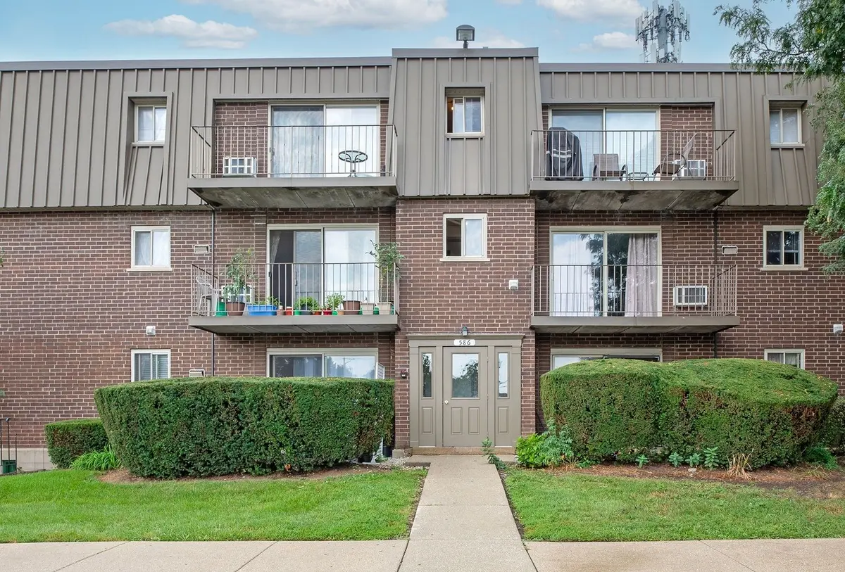 586 Fairway View Drive