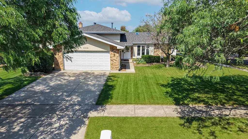 8238 164th Street