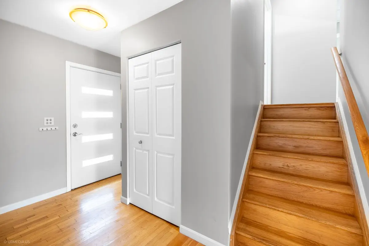 2122 Kensington Drive