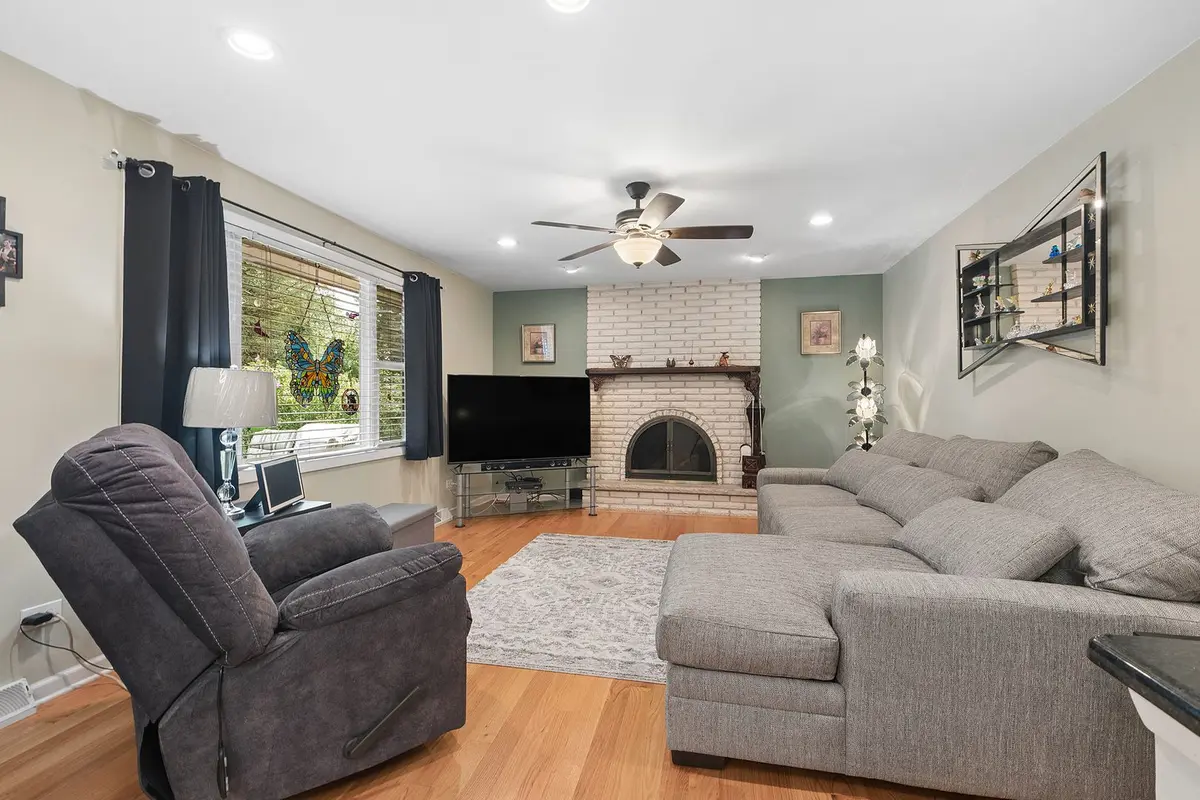 12001 W Lake View Drive