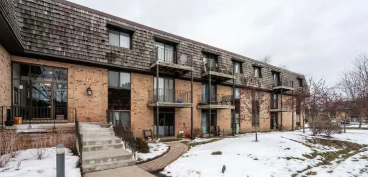 5 Oak Creek Drive
