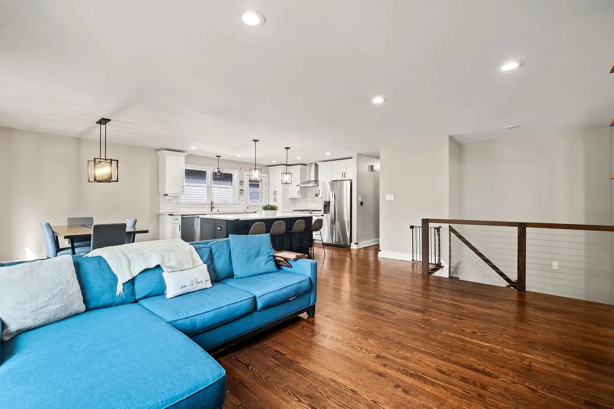 18W076 71st Street