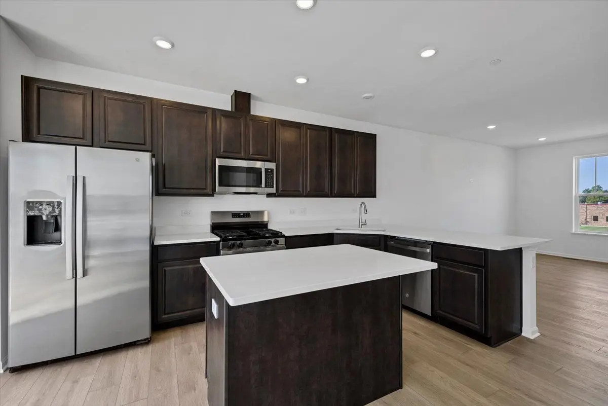 333 Settlers Place
