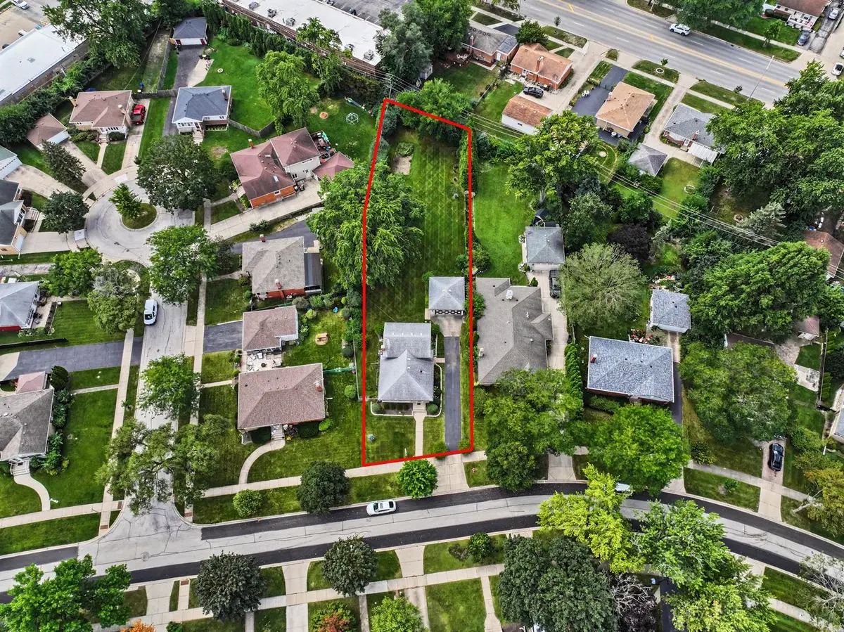 112 N Reuter Drive