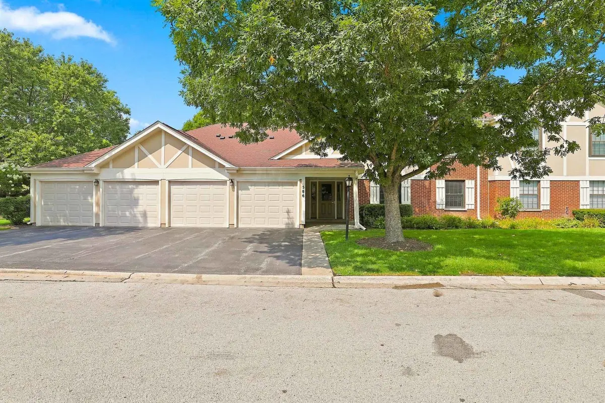 586 Williamsburg Court