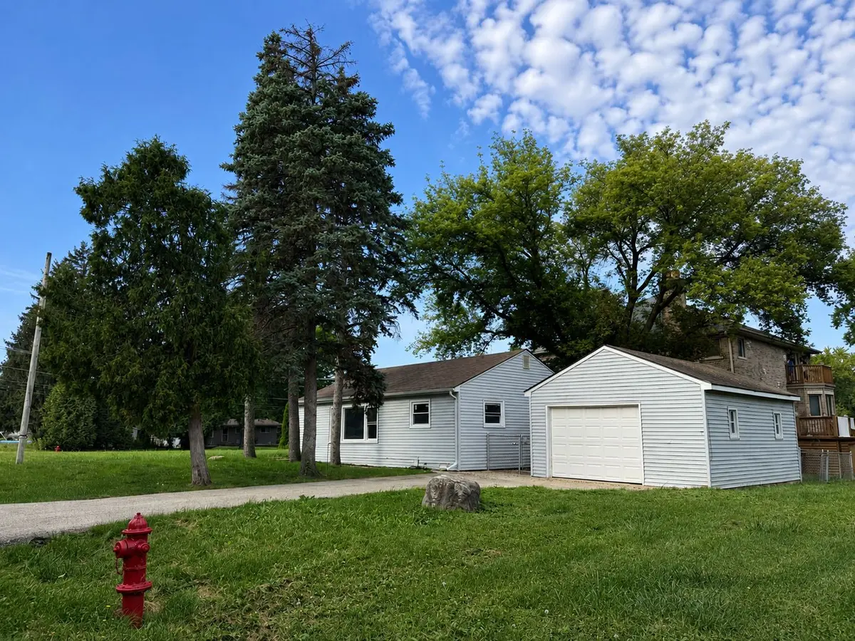 416 Grand Avenue