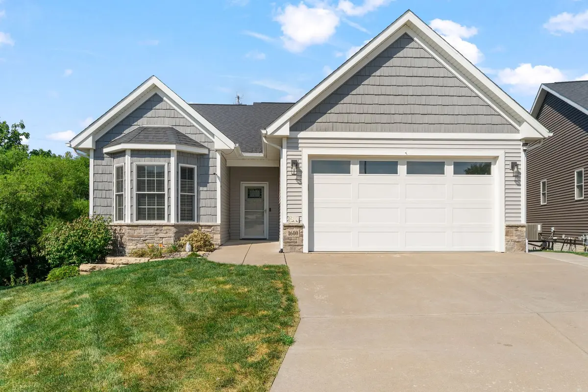 1600 Irish Woods Circle