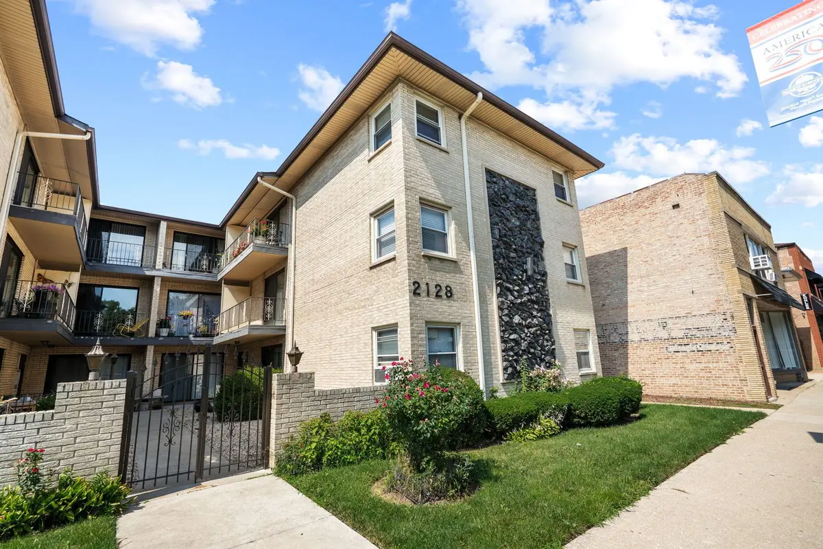2128 N Harlem Avenue
