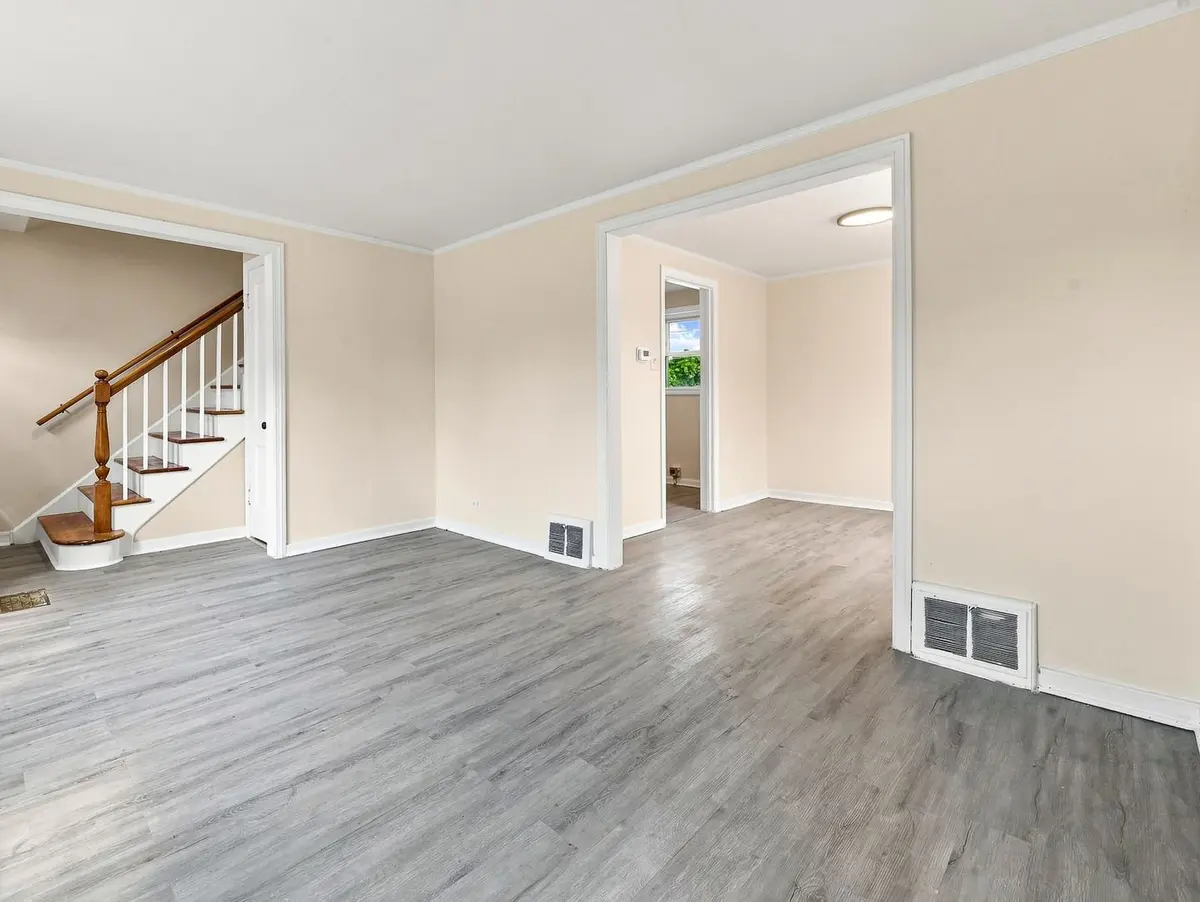 3331 S 56th Court