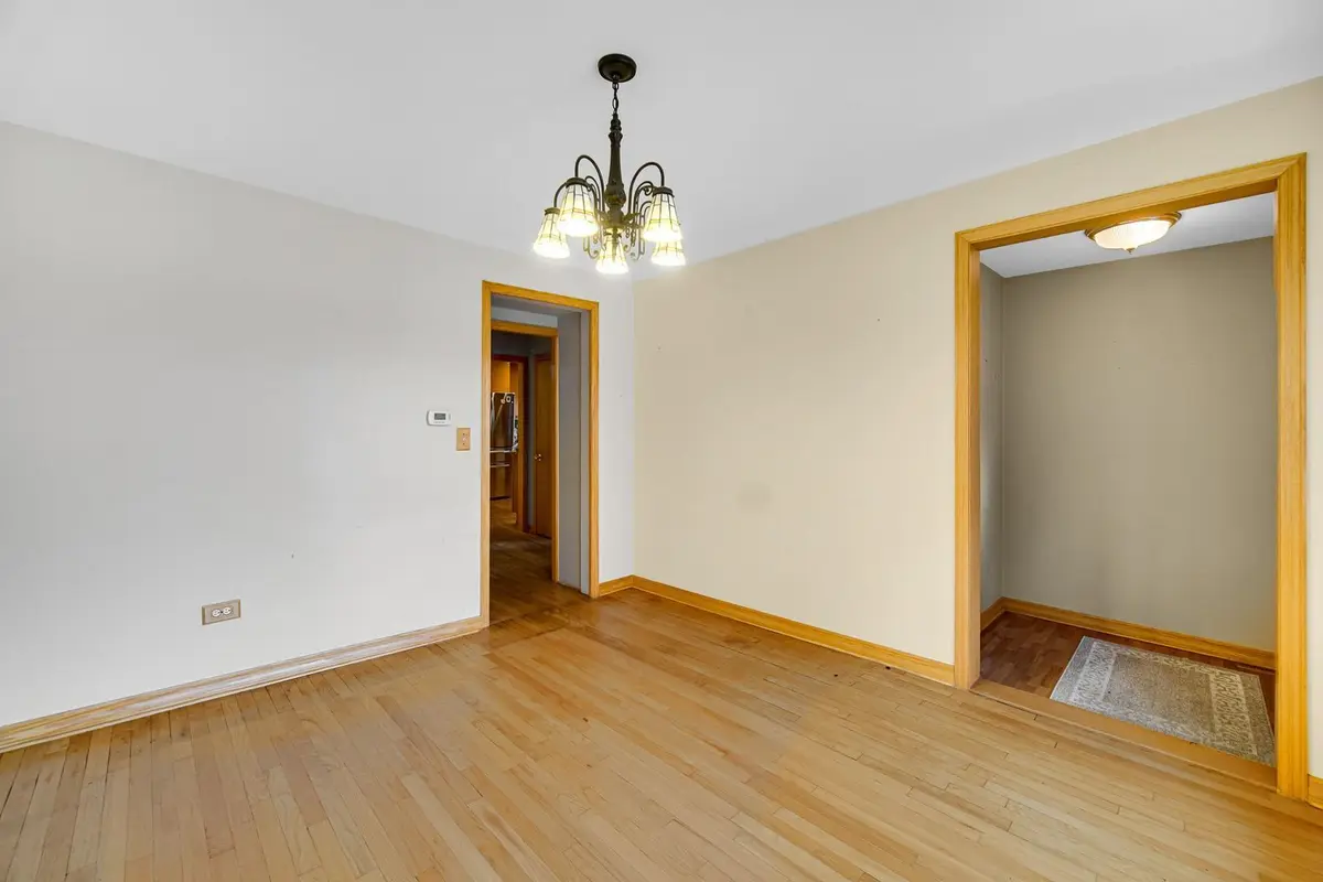 2642 N 72nd Court