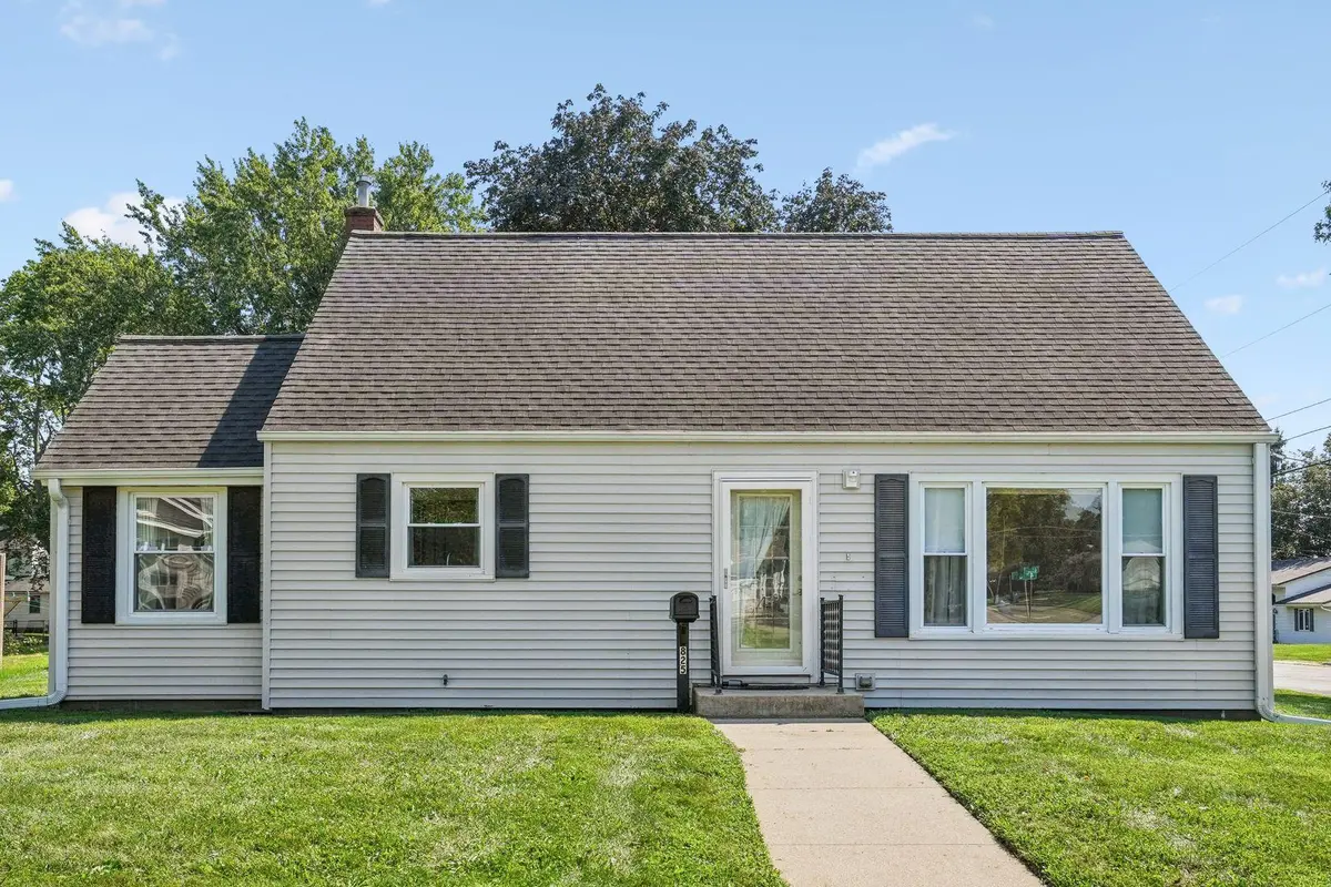 825 4th Street