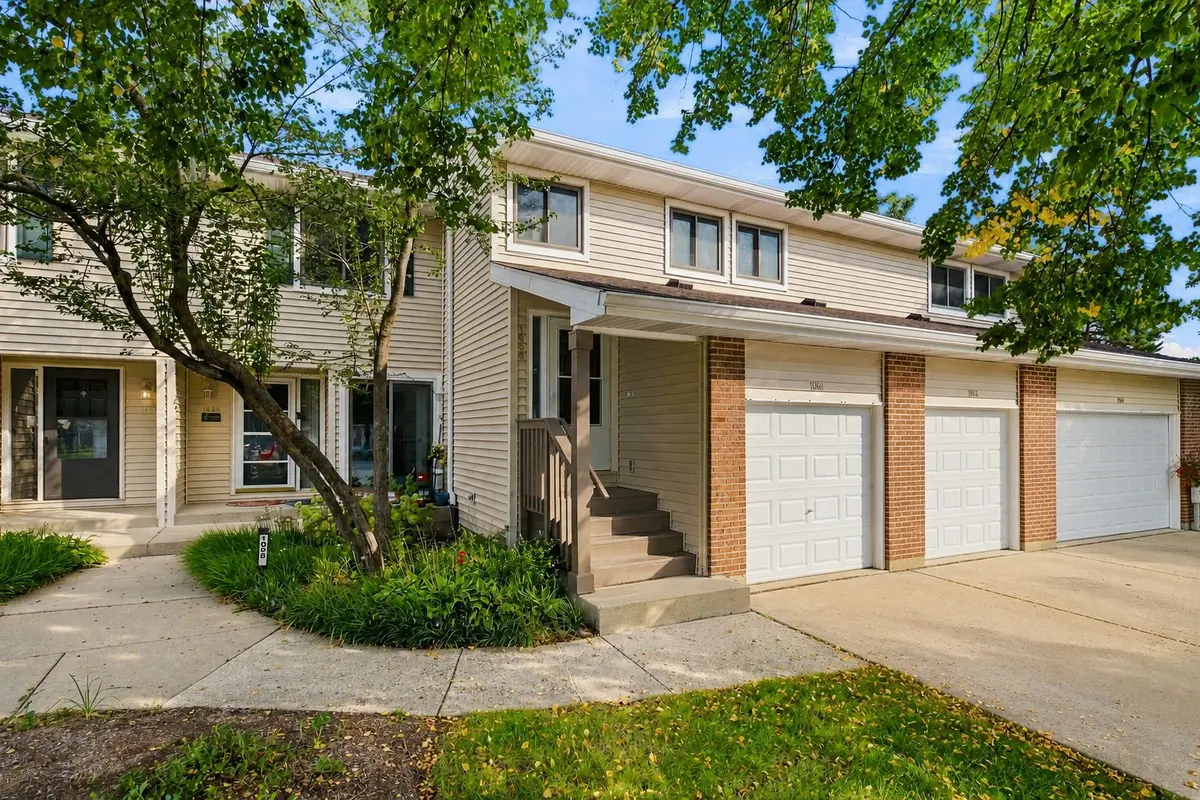 1056 N Pine Tree Circle