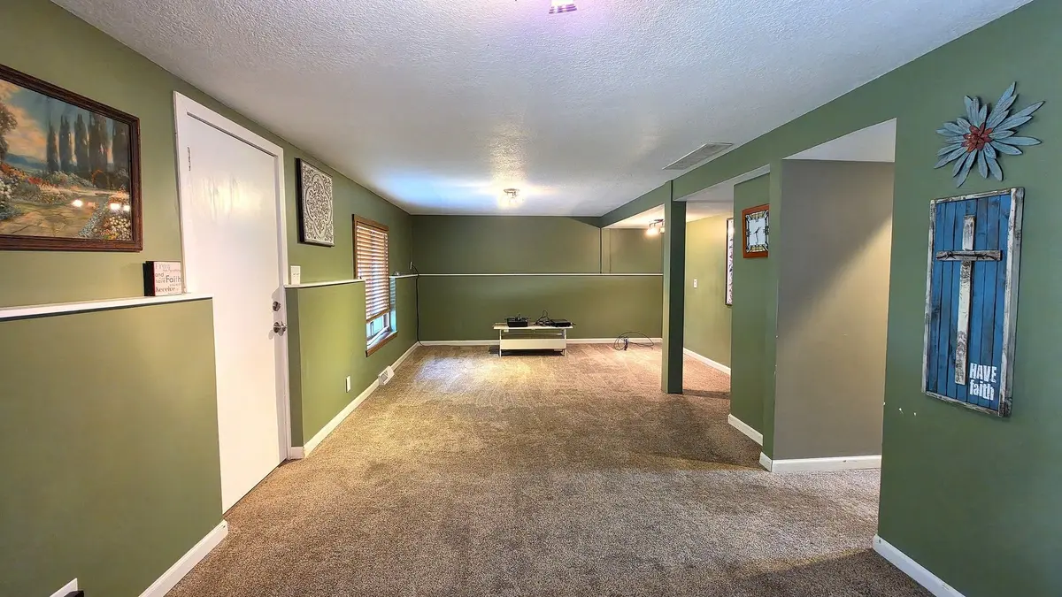 1410 Broadview Drive