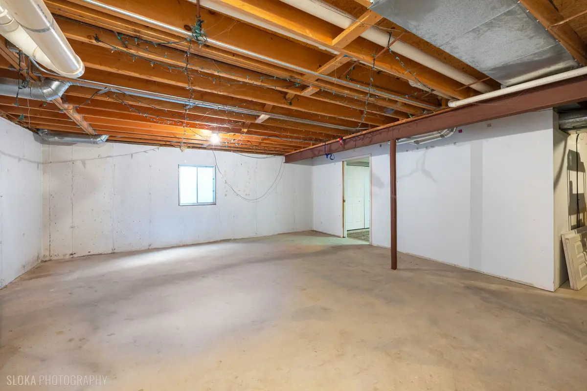751 Alexandra Boulevard