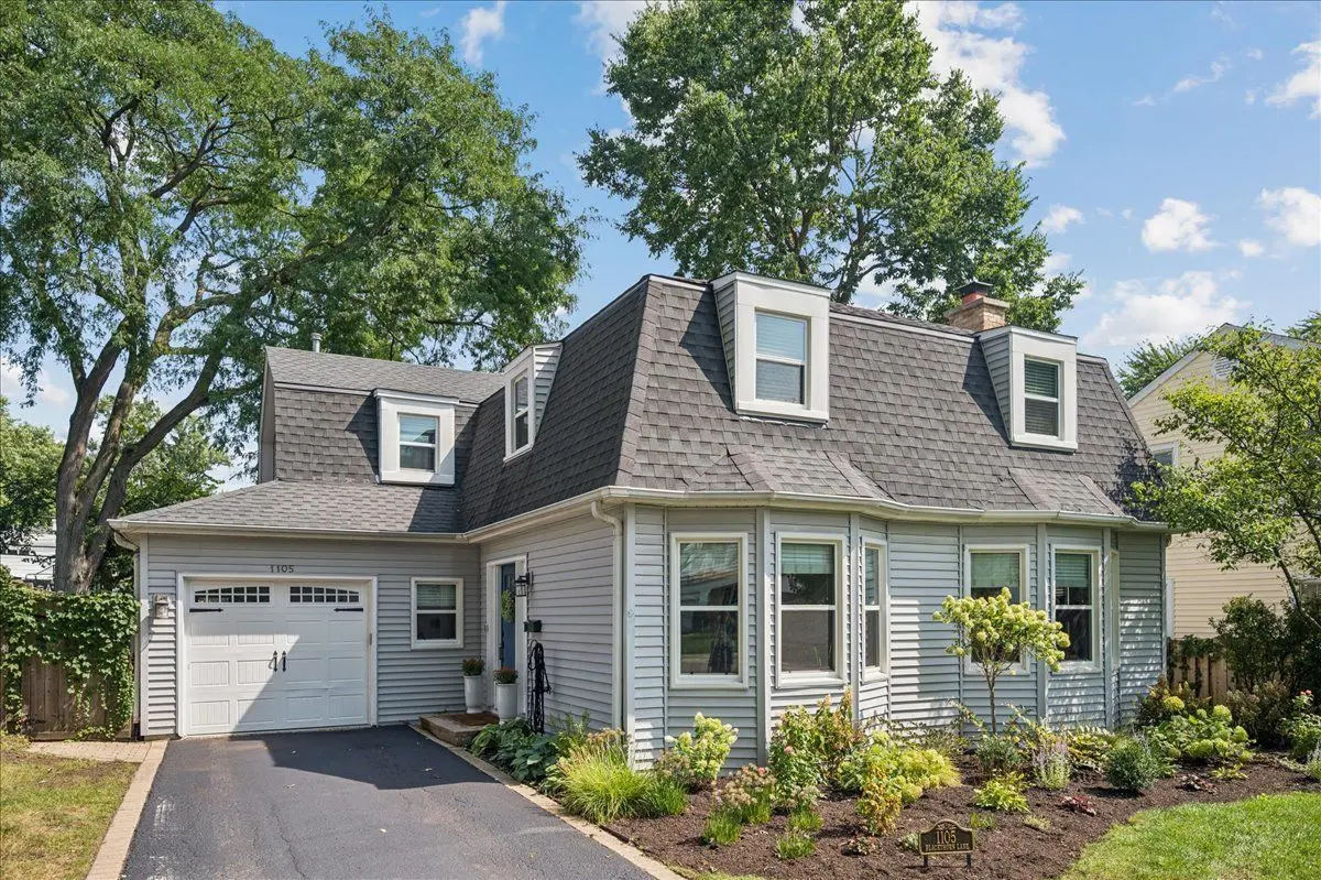 1105 Blackthorn Lane
