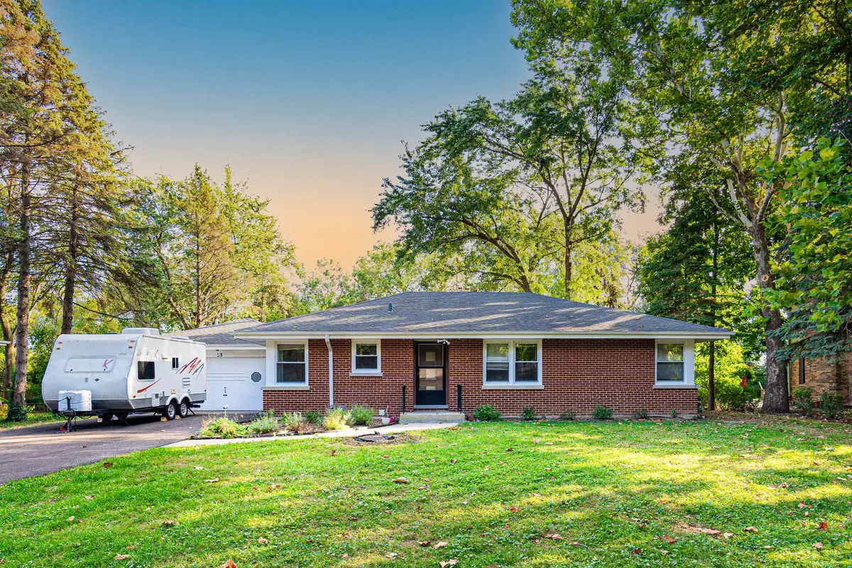 33 BRIARWOOD Lane