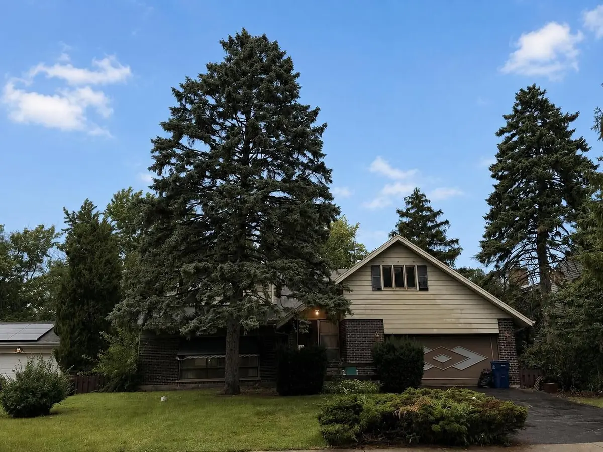 2720 Appletree Lane
