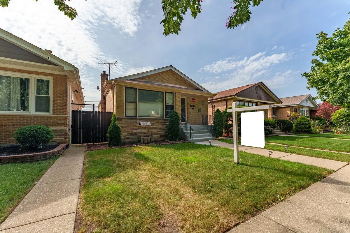 8624 S Kostner Avenue