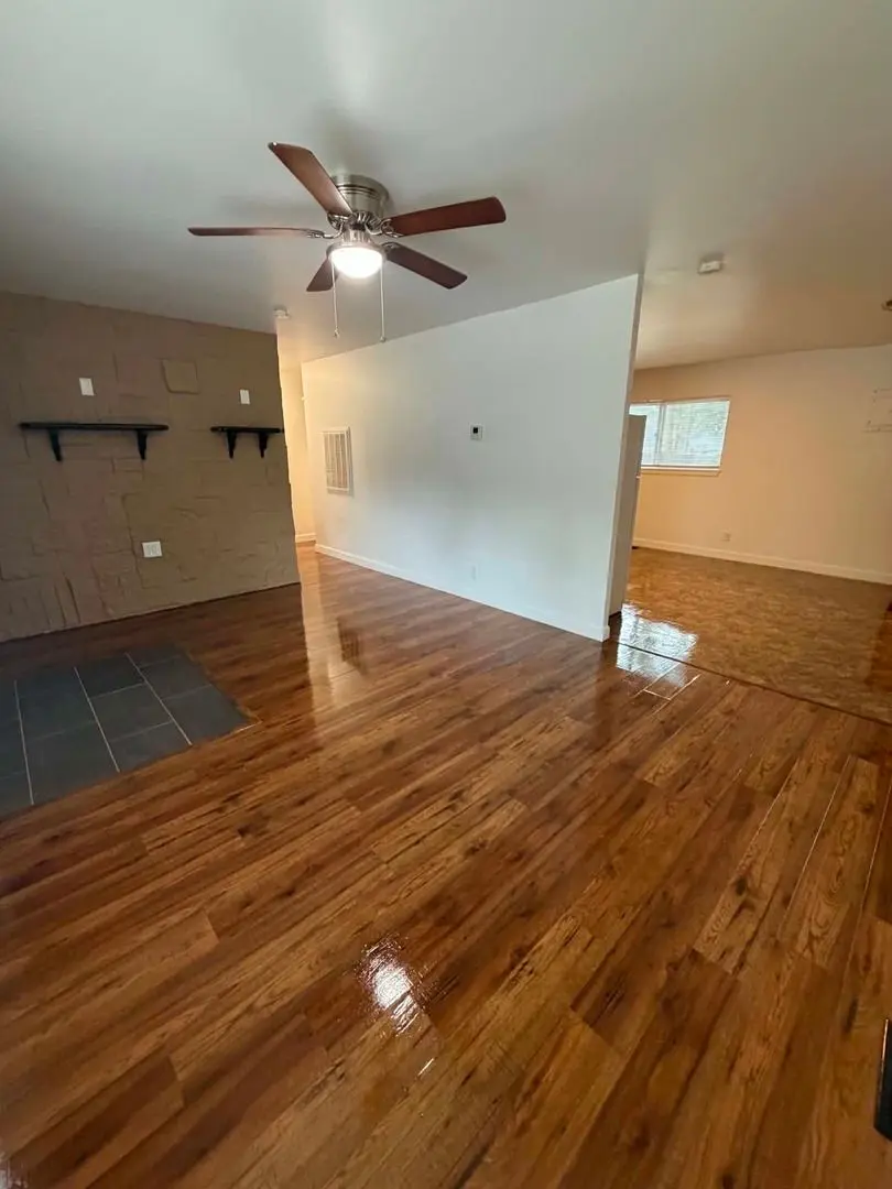1007 KINGSLEY Drive