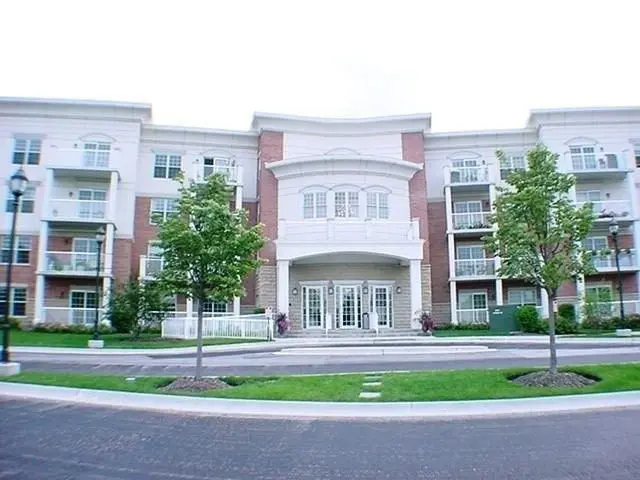 601 W RAND Road
