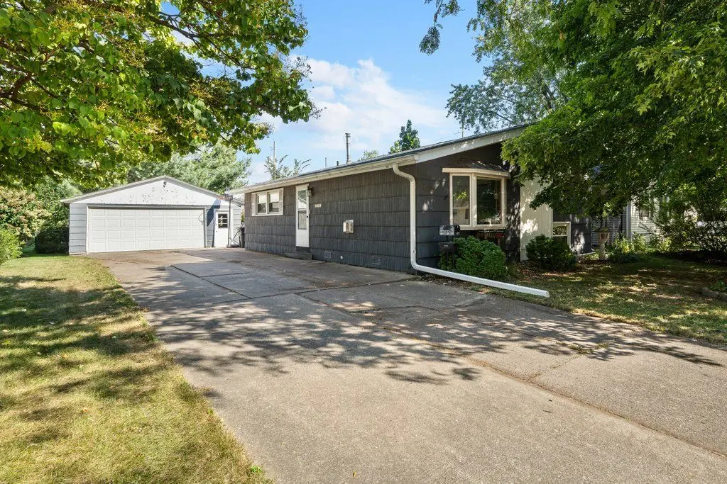 2343 46th Street Court