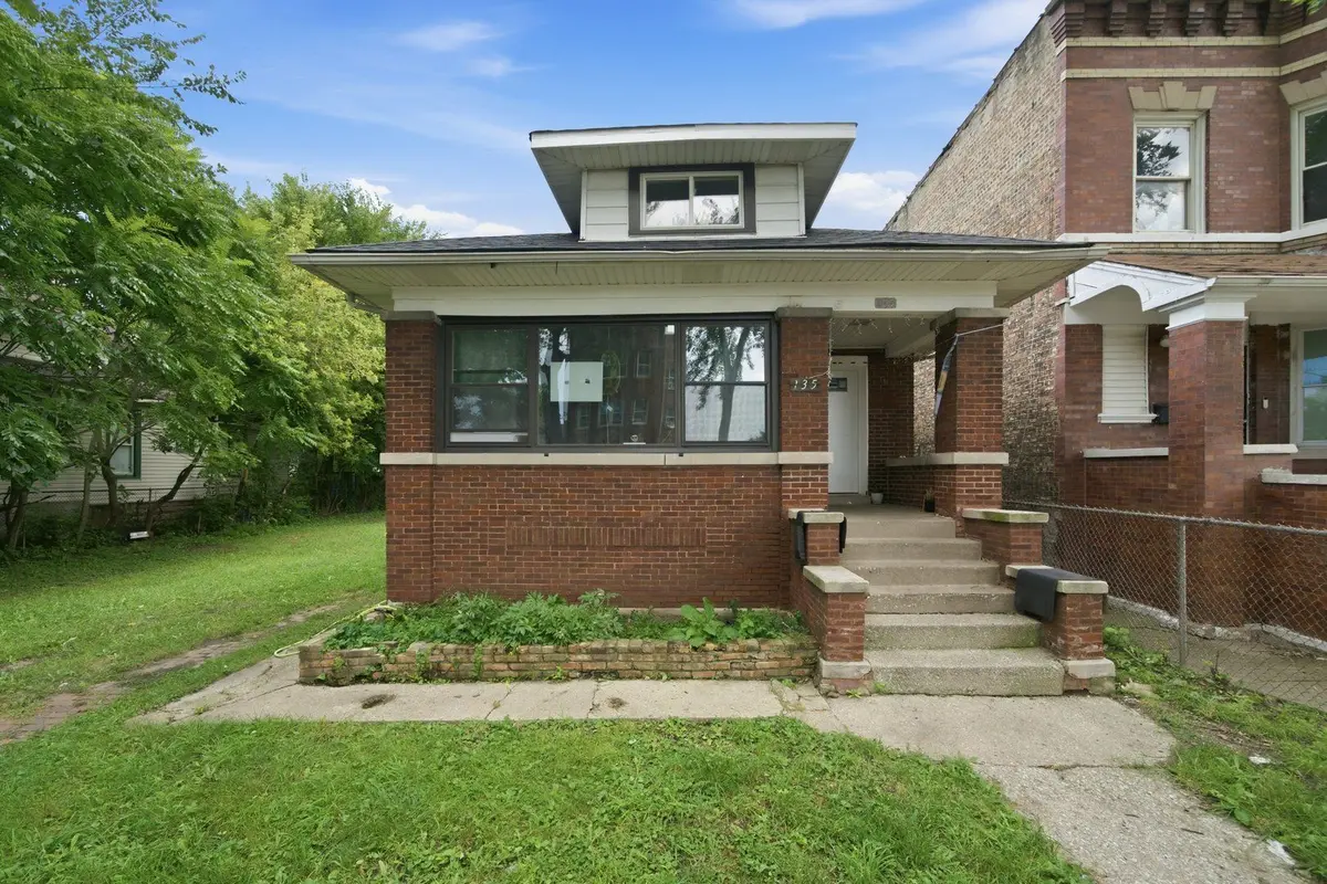 135 N Lotus Avenue