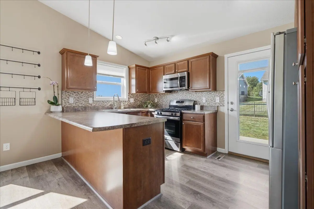 51 Winding Way