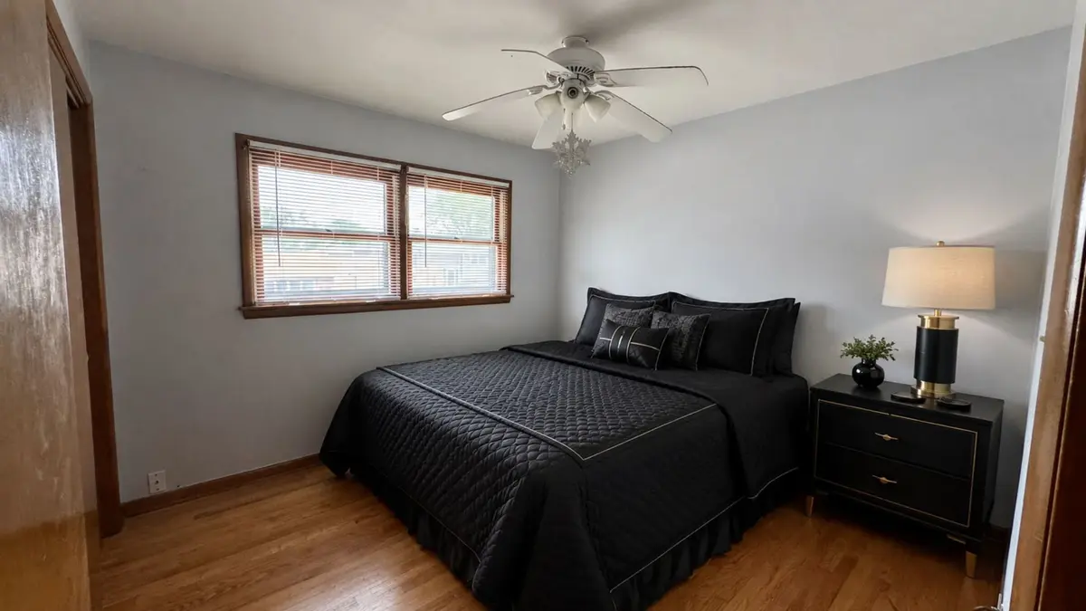 539 E 169th Street