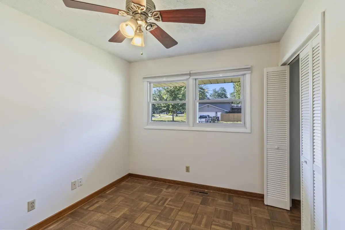 1401 Bird Court