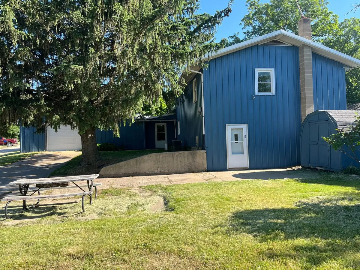 3464 E 2062nd Road