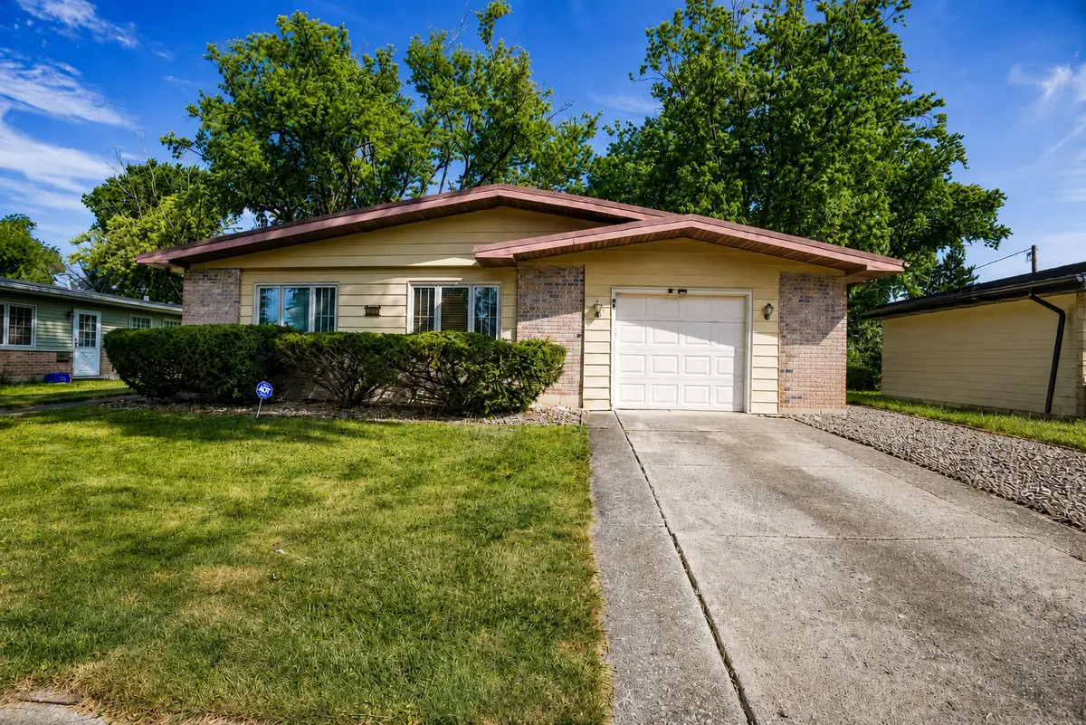 322 Sioux Street